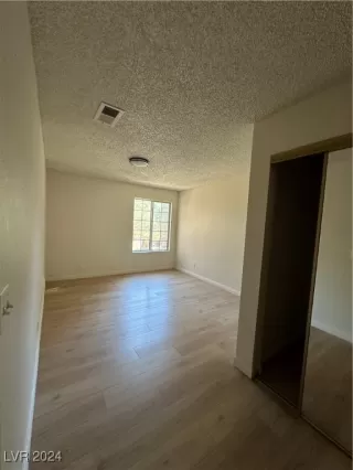 Photo #4: 2632206 Listing