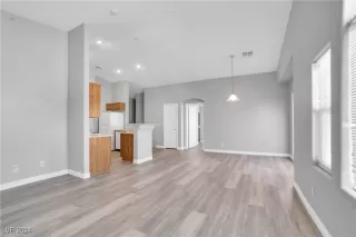 Photo #4: 2632281 Listing 