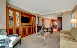 Photo #4: 2632320 Listing