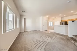 Photo #5: 2632346 Listing