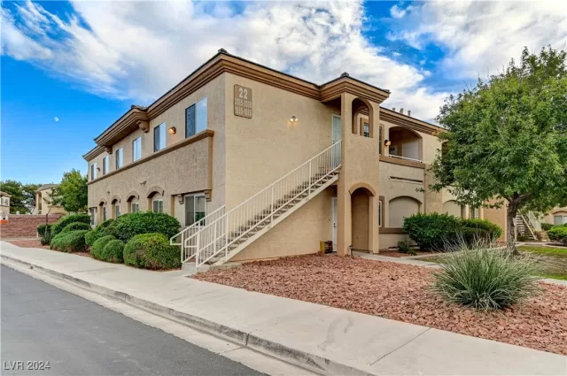 MLS: 2632360 Condo For Sale