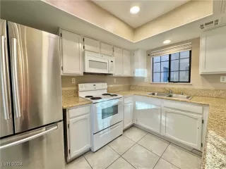 Photo #6: 2632382 Listing 