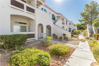 Photo #1: 2632416 Listing