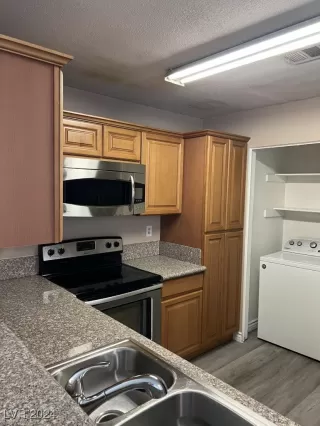 Photo #3: 2632426 Listing 