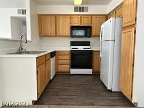 Photo #5: 2632437 Listing 