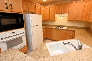 Photo #3: 2632451 Listing 