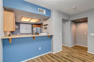 Photo #4: 2632493 Listing