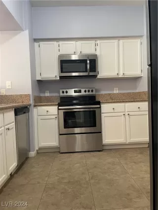 Photo #4: 2632506 Listing 