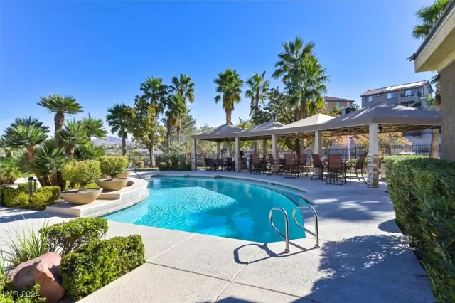 MLS: 2632507 Condo For Sale