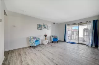 Photo #1: 2632519 Listing 