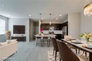 Photo #3: 2632536 Listing 