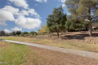 Photo #6: 2632549 Listing