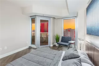 Photo #3: 2632553 Listing