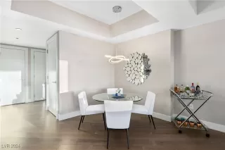 Photo #5: 2632553 Listing