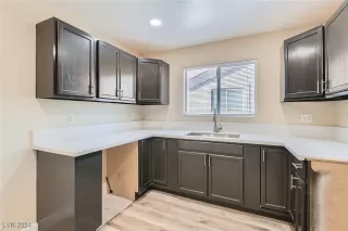 Photo #2: 2632566 Listing