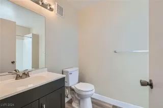 Photo #5: 2632566 Listing