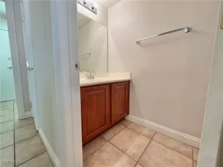 Photo #5: 2632570 Listing 