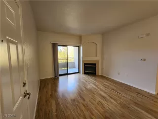 Photo #5: 2632574 Listing 