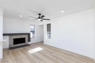 Photo #5: 2632591 Listing