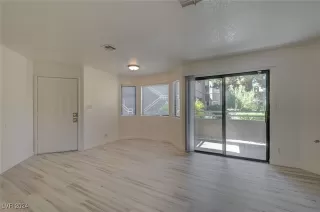 Photo #4: 2632594 Listing 