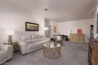 Photo #5: 2632595 Listing