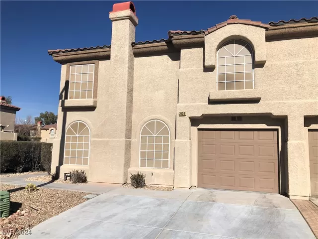 MLS: 2632608 Condo For Sale