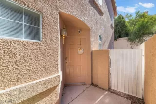 Photo #4: 2632616 Listing