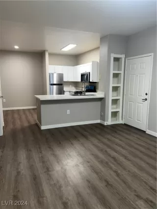 Photo #3: 2632620 Listing 