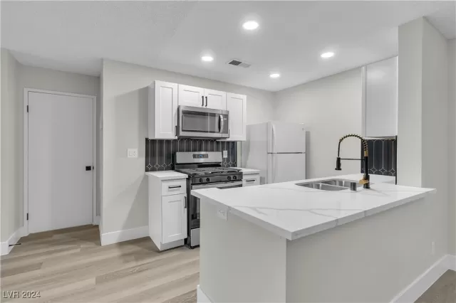 MLS: 2632646 Condo For Sale