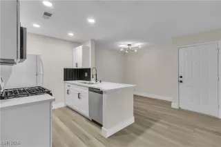 Photo #3: 2632646 Listing 