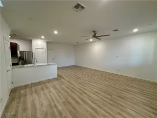 Photo #2: 2632648 Listing