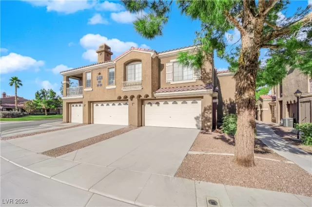 MLS: 2632685 Condo For Sale