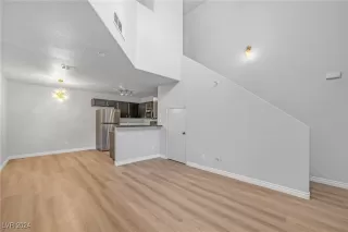 Photo #4: 2632689 Listing 