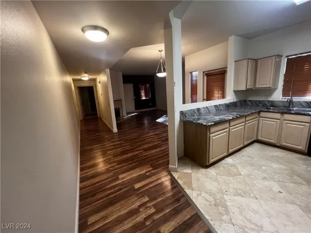 MLS: 2632695 Condo For Sale