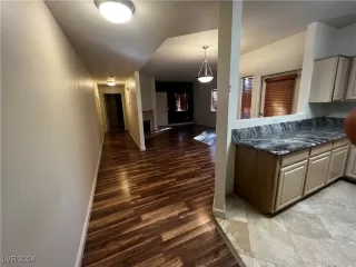 Photo #3: 2632695 Listing