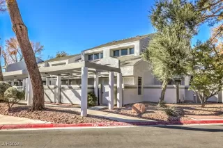 Photo #1: 2632707 Listing