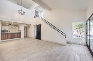 Photo #5: 2632707 Listing