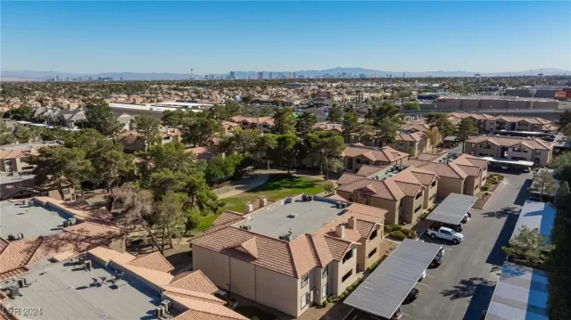 MLS: 2632713 Condo For Sale