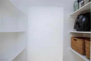 Photo #6: 2632713 Listing 