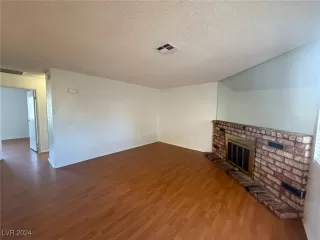 Photo #5: 2632731 Listing 