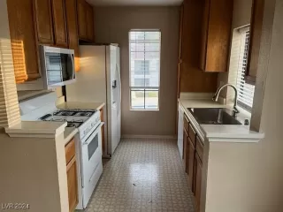 Photo #2: 2632738 Listing 