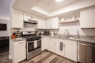 Photo #1: 2632739 Listing