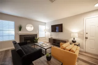 Photo #4: 2632739 Listing