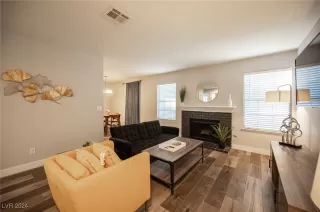 Photo #6: 2632739 Listing