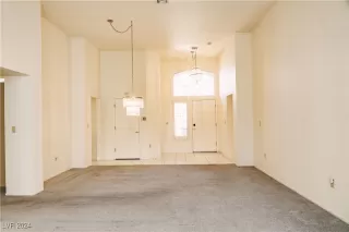 Photo #5: 2632748 Listing