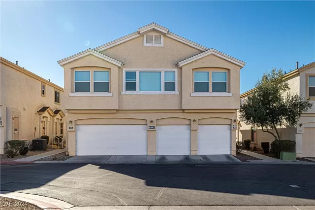 MLS: 2632759 Condo For Sale