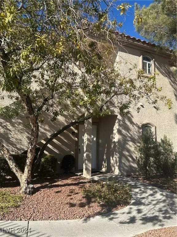 MLS: 2632776 Condo For Sale