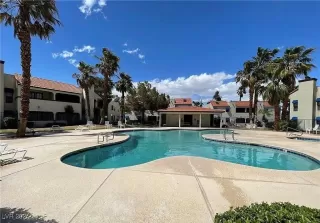 Photo #2: 2632782 Listing