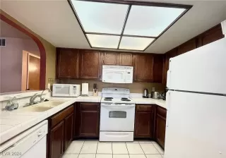 Photo #4: 2632782 Listing