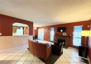 Photo #5: 2632782 Listing